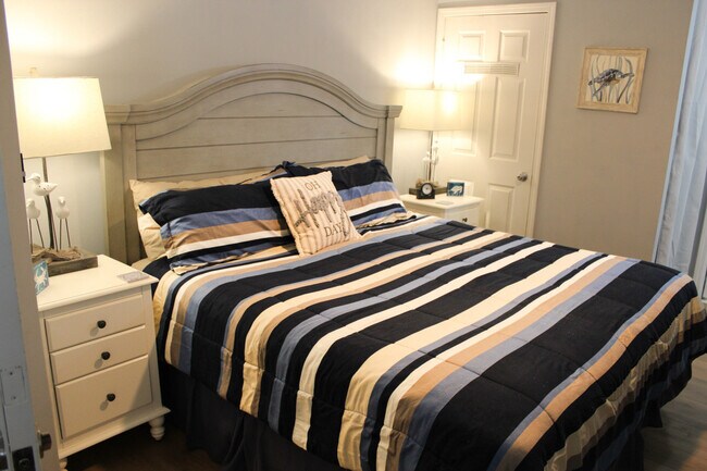 Building Photo - 125 Royal Poste Rd