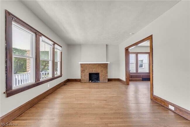 Foto del edificio - 4700 Rockwood Rd