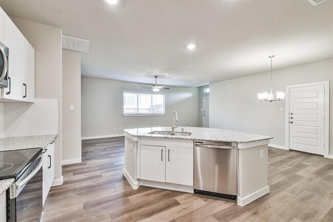 Foto del edificio - 9856 Grosbeak Ln