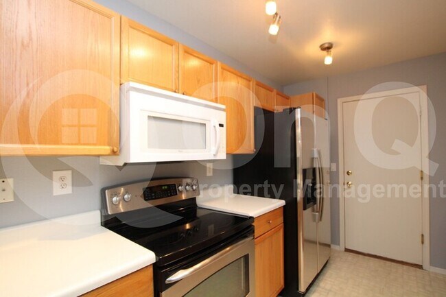 Building Photo - 1005 W Antilles Dr
