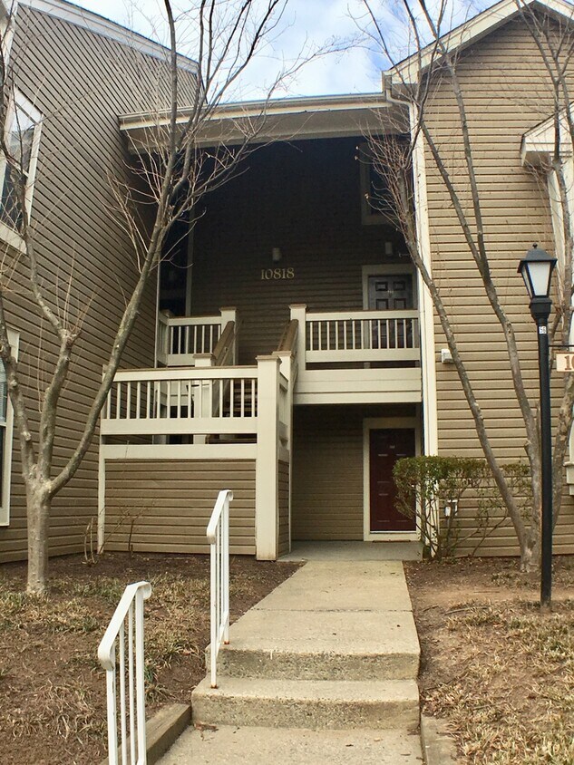 Foto principal - Loft 2BR plus den/2BA condo walking distan...