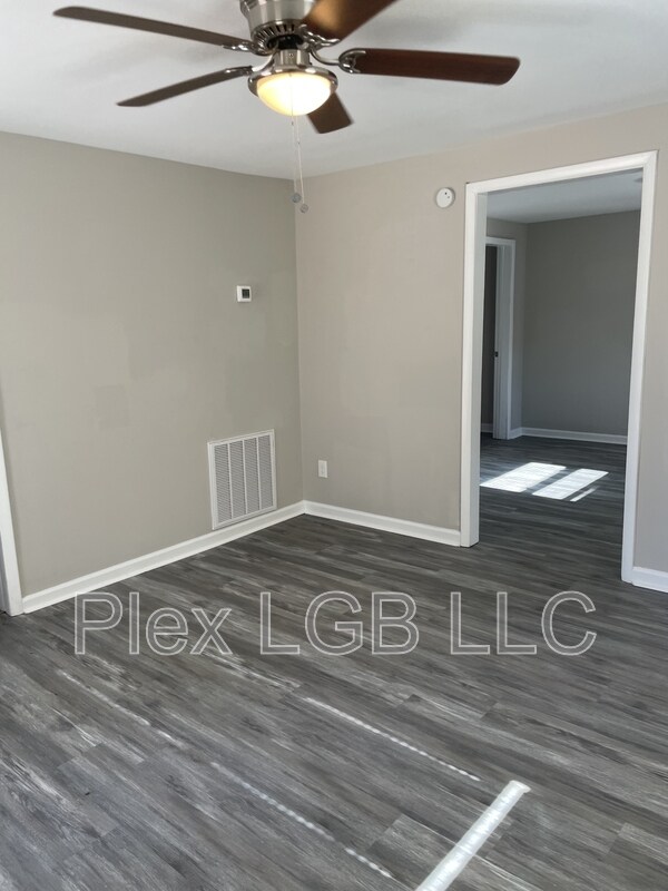 Foto del edificio - 110 Oak Ln