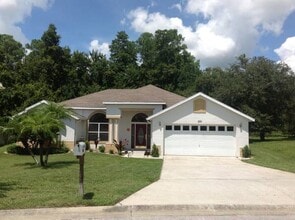 Building Photo - 231 Shady Oak Loop