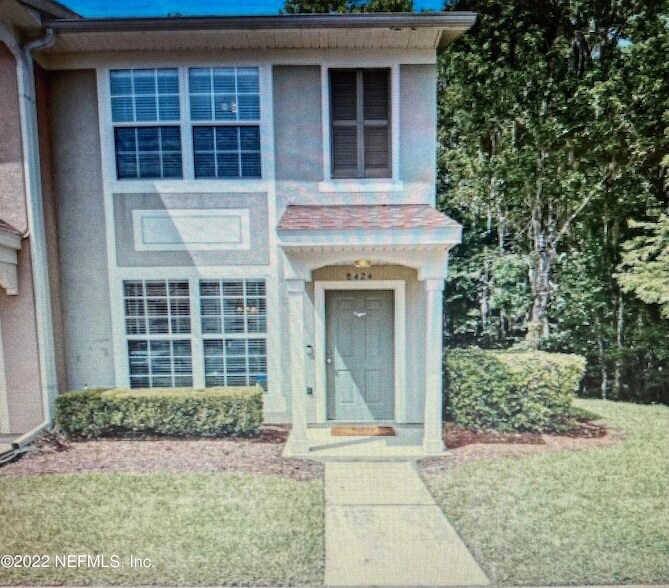 Foto principal - 8424 Thornbush Ct
