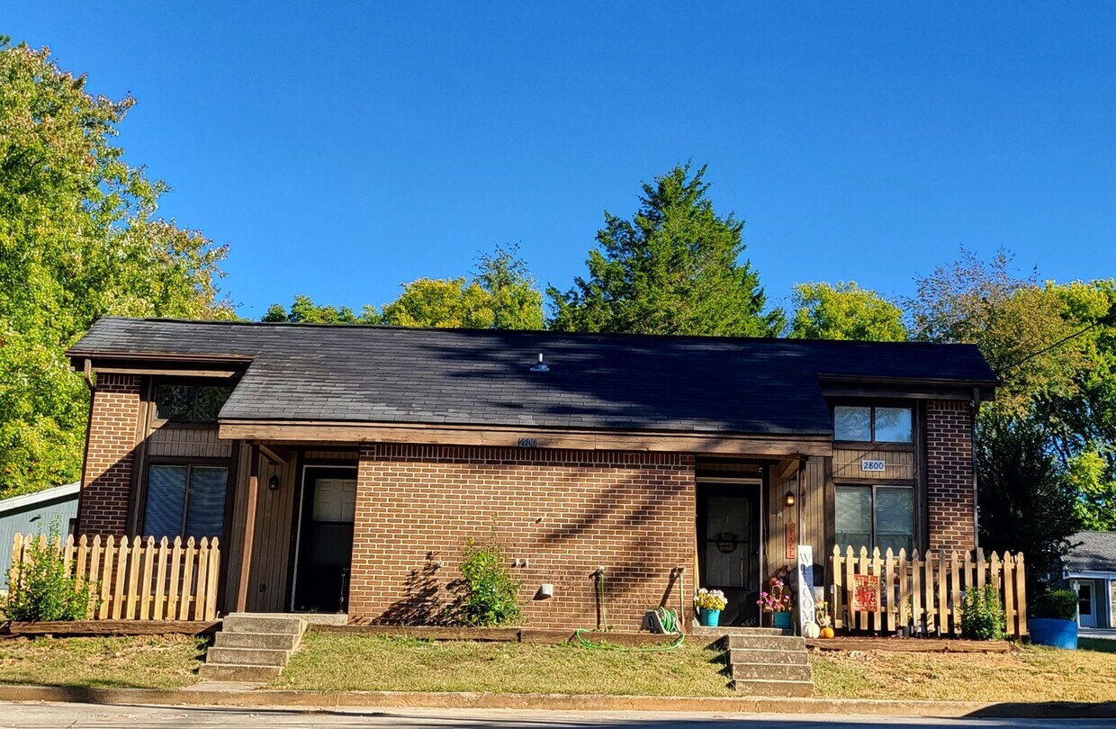 Primary Photo - 2800 Garvin Rd NW