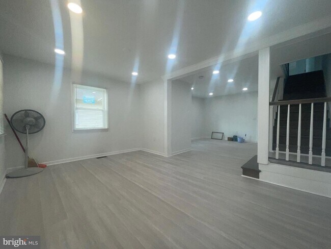 Building Photo - 623 Spruce Street
