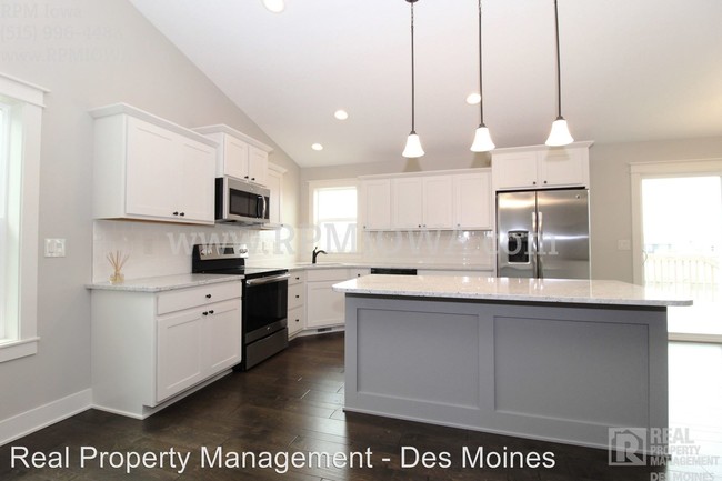 Building Photo - 4 br, 3 bath House - 3809 SW Stonehaven Lane