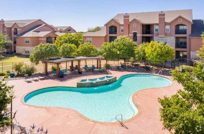 Building Photo - Dakota Arms Apartments Building Photo - Dakota Arms Apartments