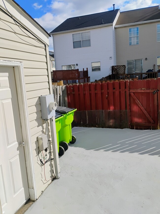 Foto del edificio - 2216 Fort Pickens Ct