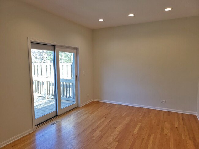 Foto del edificio - 1N632 Augusta Ct