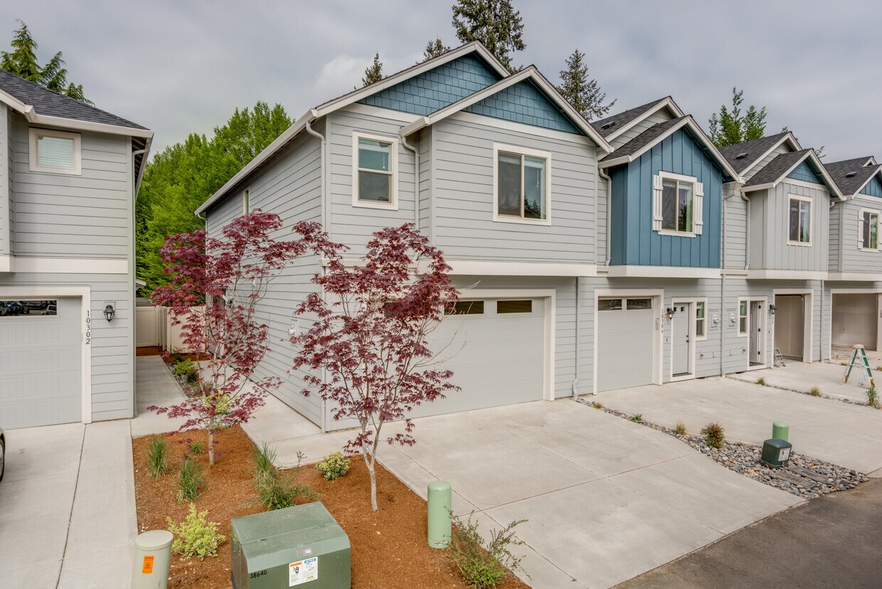 Primary Photo - Orchards Rowhomes-