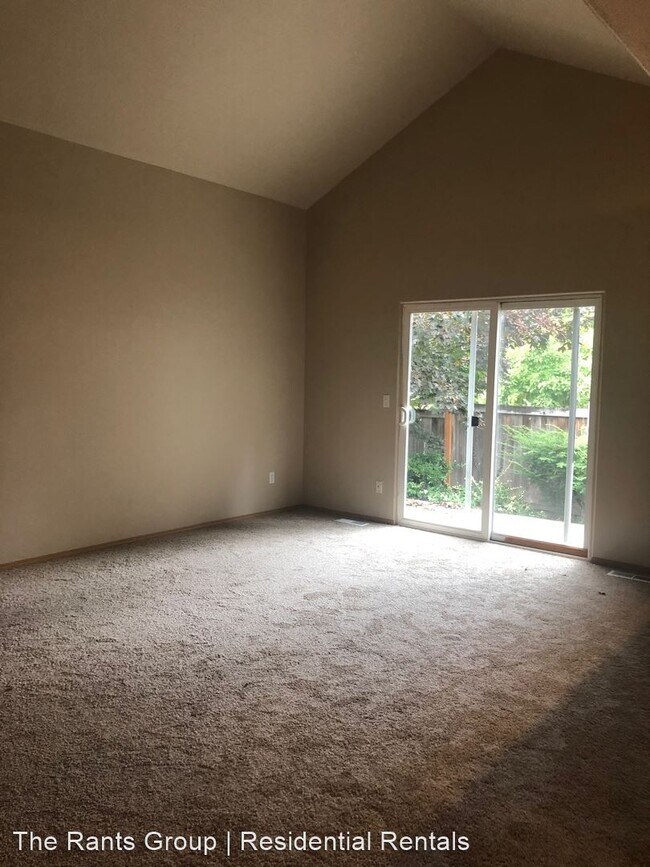 Foto del edificio - 4 br, 2 bath House - 3724 30th Ave SE