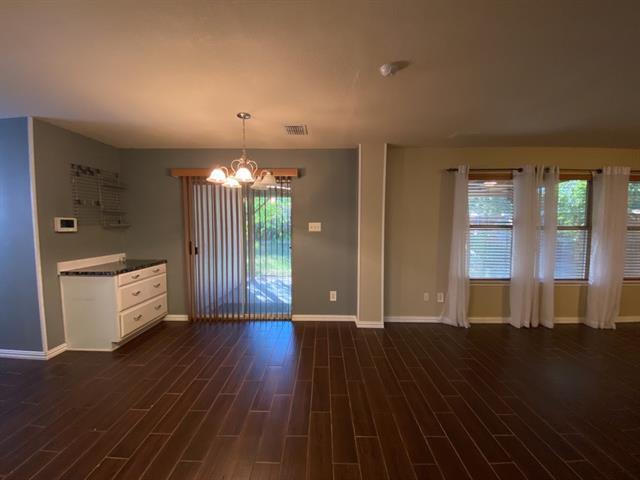 Building Photo - 2853 Bluffs Ct