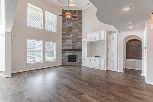 Foto del edificio - 6 Winter Thicket Pl