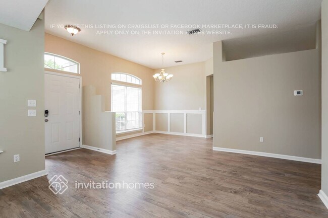 Foto del edificio - 1452 Creeks Edge Ct