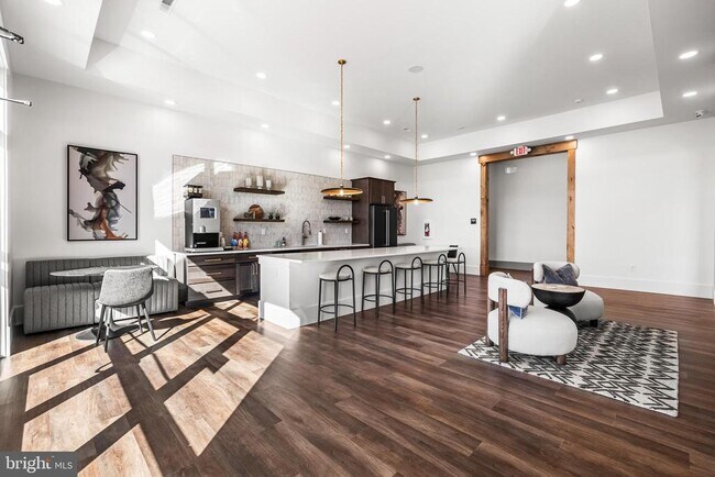 Foto del edificio - 2607 Maplewood Cir