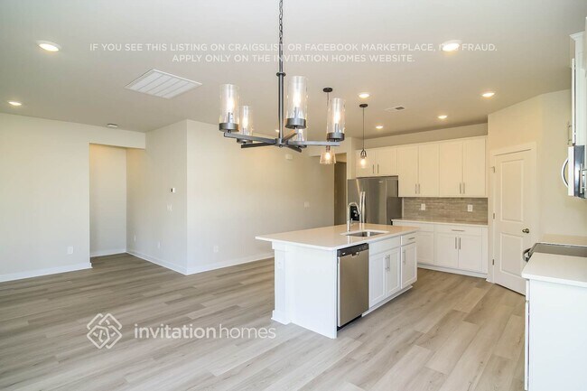 Building Photo - 1126 Bluffton Cir