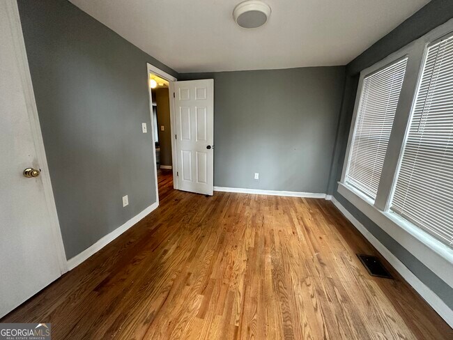 Foto del edificio - 1147 United Ave SE