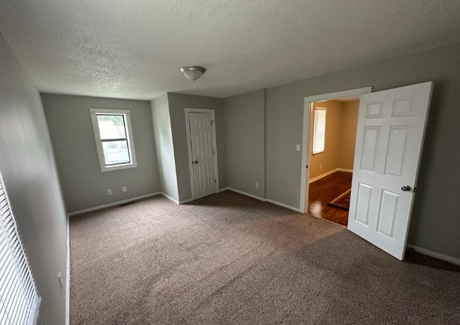 Building Photo - 103 Juniper Ln