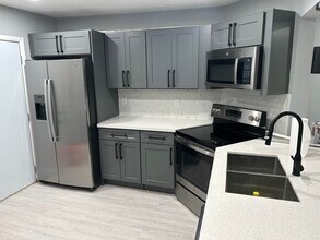 Building Photo - 6361 N Falls Cir Dr