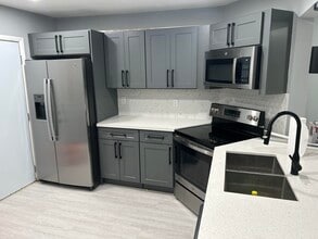Building Photo - 6361 N Falls Cir Dr