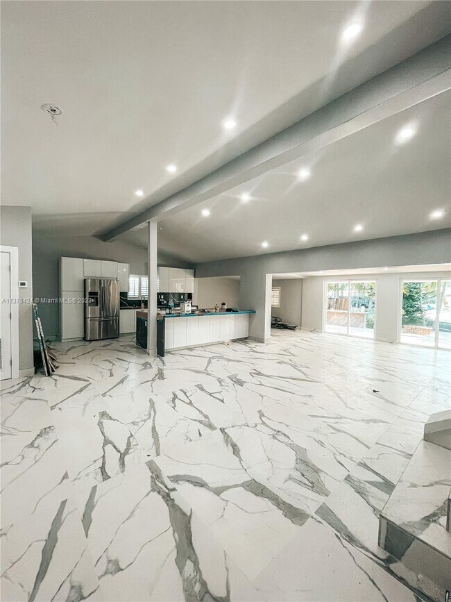 Building Photo - 2548 Tortugas Ln