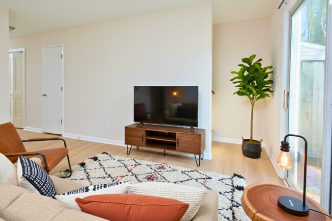 Foto del edificio - Collins Park Apartments