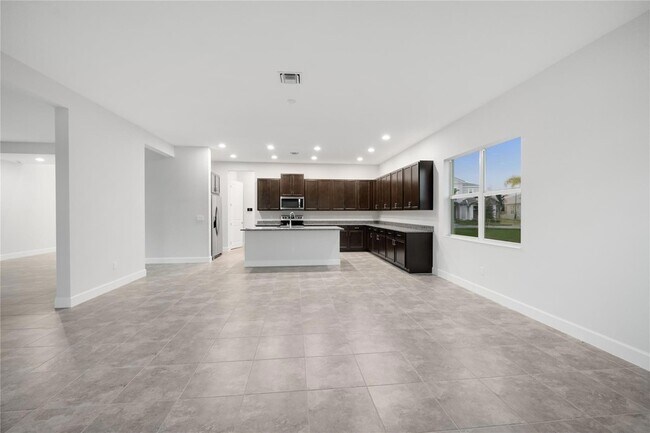 Foto del edificio - 5164 Liberty Ln