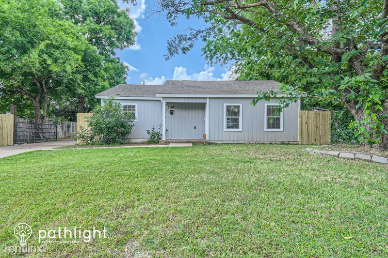 Primary Photo - 3 br, 2 bath House - 3008 Van Horn Avenue ...