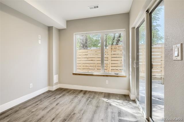 Building Photo - 3820 Jason St