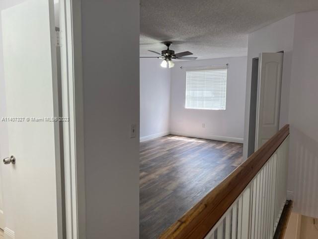 Foto del edificio - 18338 NW 68th Ave