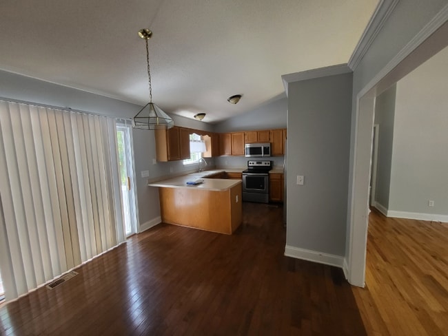 Building Photo - 428 Firebridge Dr