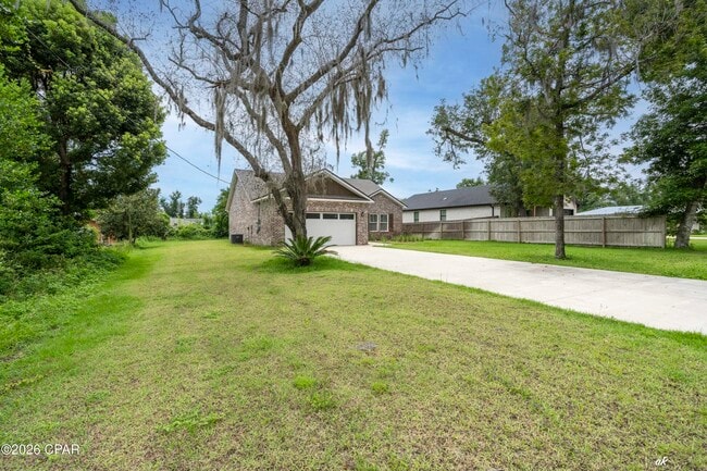 Building Photo - 4447 Huckleberry Ln