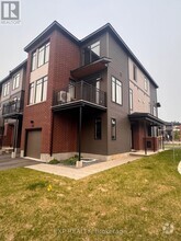 Building Photo - 400 Jewelwing Private