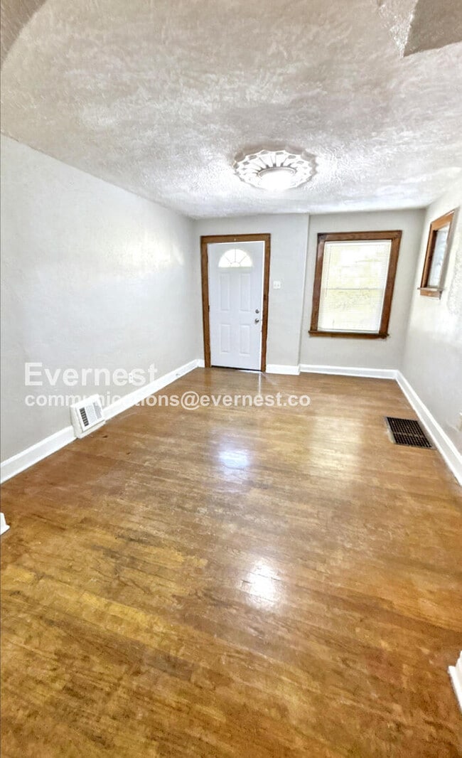 Foto del edificio - 3720 Darby St
