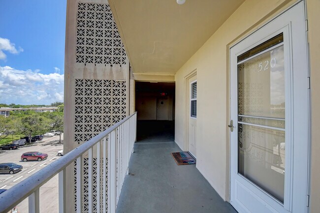 Foto del edificio - 5500 NW 2nd Ave