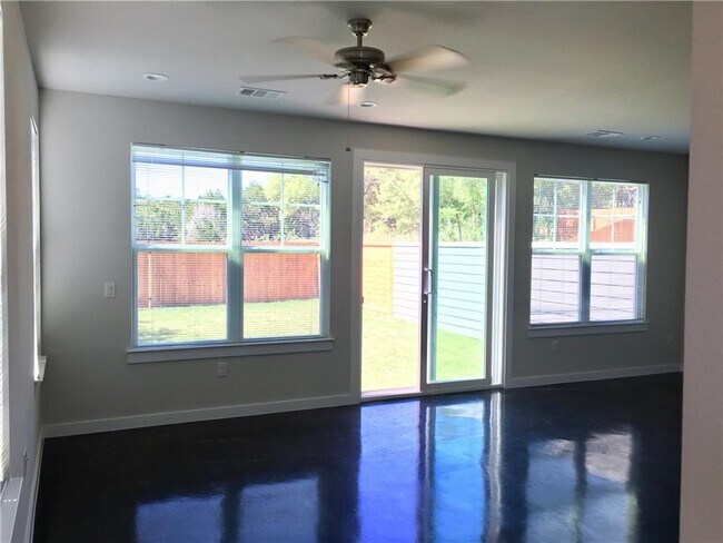Building Photo - 11121 Zimmerman Ln