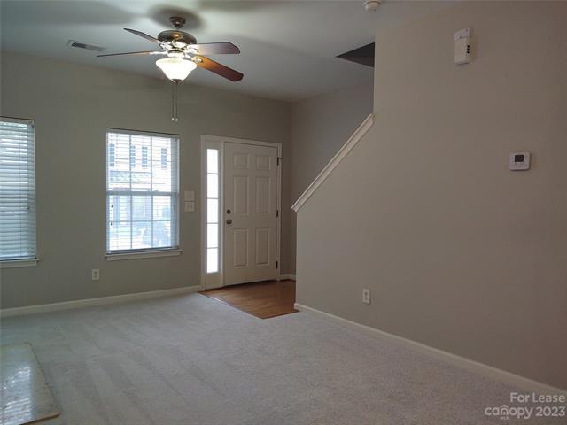 Foto del edificio - 8763 Twined Creek Ln