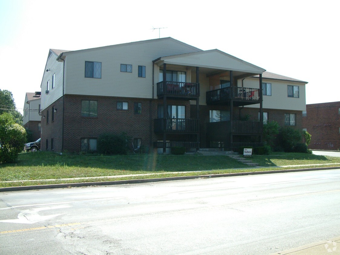 Building Photo - 2598 Ferguson Rd