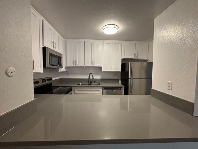 Interior Photo - 2039 North Las Palmas Ave