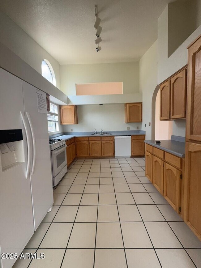 Foto del edificio - 2948 E Ridge Crest St