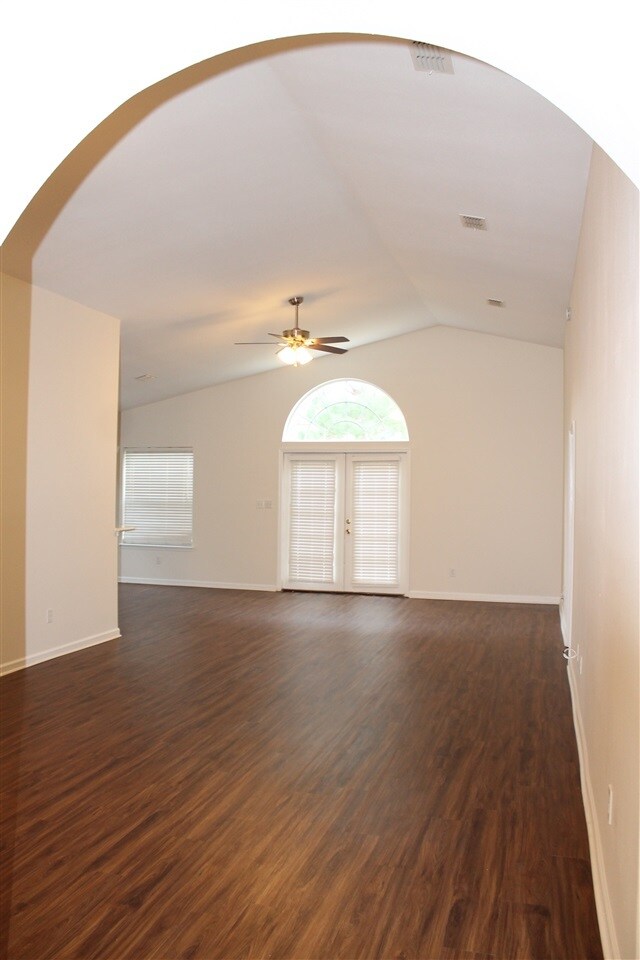 1999 Sunny Dale Dr, Tallahassee, FL 32312 House Rental in Tallahassee