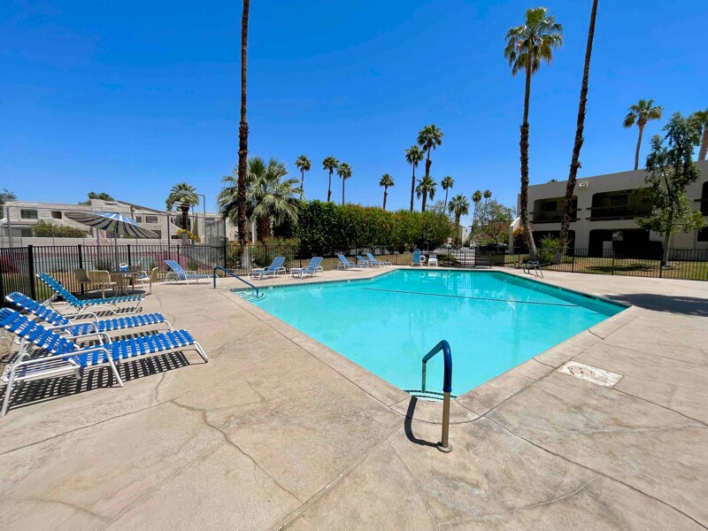 5300 E Waverly Dr Unit A2, Palm Springs, CA 92264 Condo for Rent in