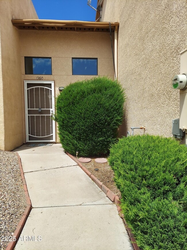 Building Photo - 1360 Leon Way