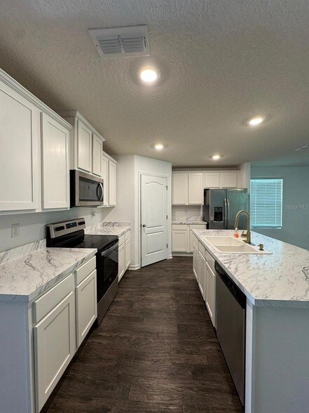 Foto del edificio - 920 Riley Rd