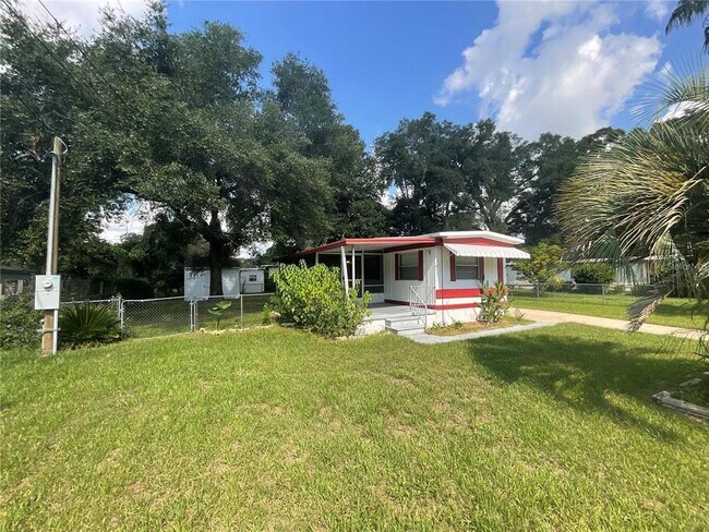 Building Photo - 1930 NW 29th Ct