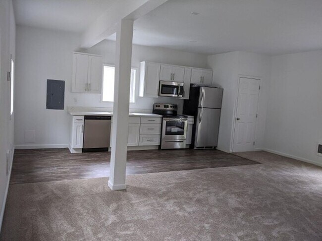 Foto del edificio - Remodeled 1-Bed ADU Near Microsoft & Redmond Town Center