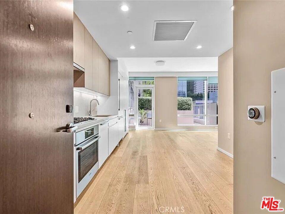 Foto principal - 877 Francisco St