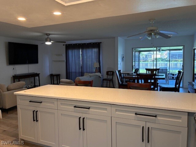 Foto del edificio - 4283 Island Cir
