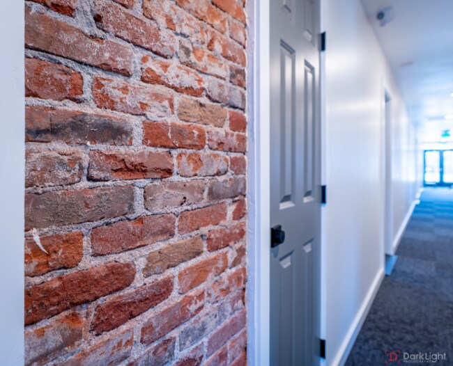 Foto del edificio - 130 N F St